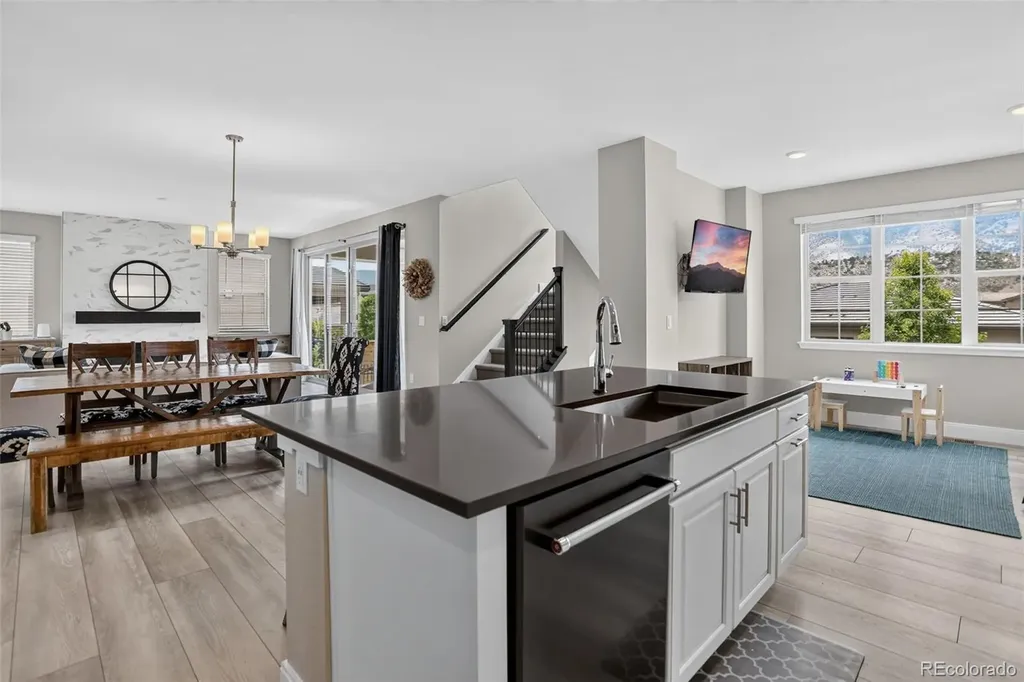 2165 S Orion Street Lakewood CO 80228