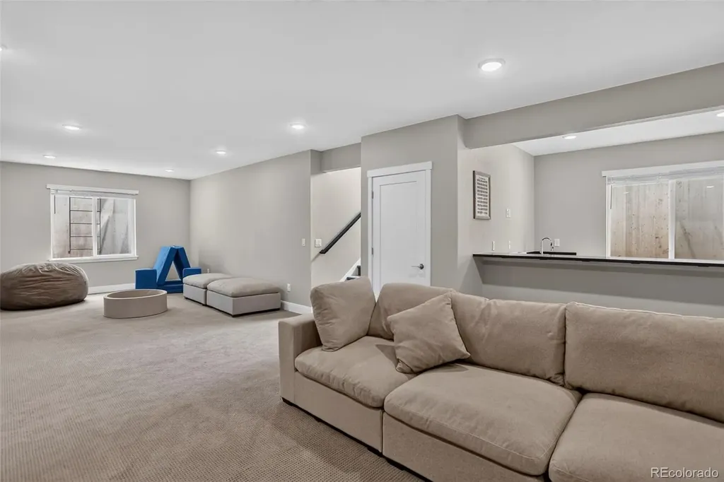 2165 S Orion Street Lakewood CO 80228