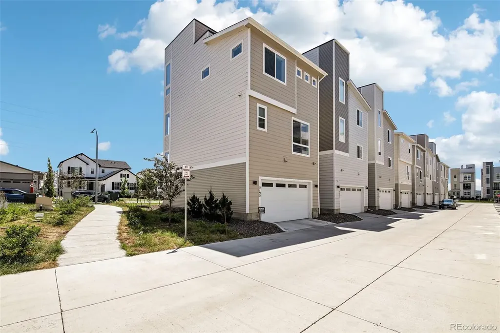 5195 Queen Court Arvada CO 80002