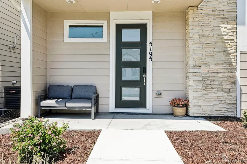 5195 Queen Court Arvada CO 80002
