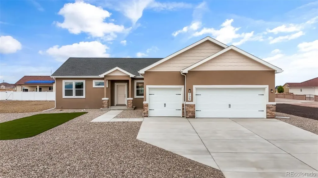 729 Campbell Lane Pueblo CO 81007