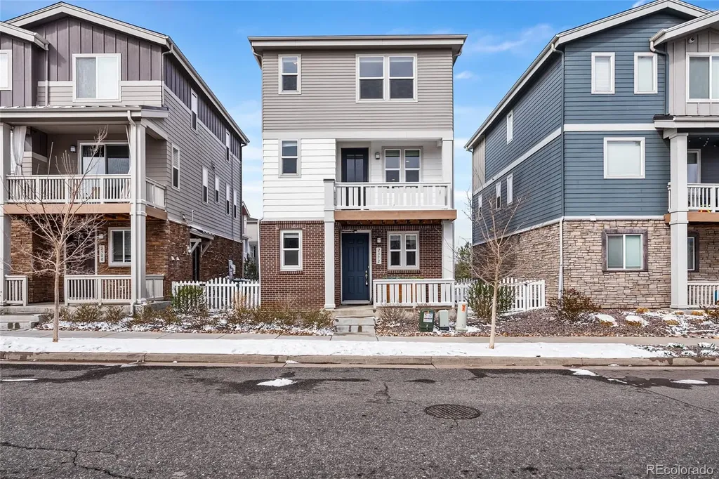 2372 S Scranton Street Aurora CO 80014