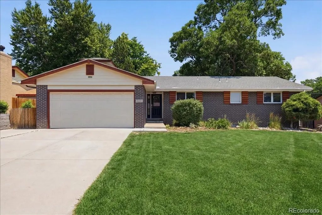 2956 S Fenton Street Denver CO 80227