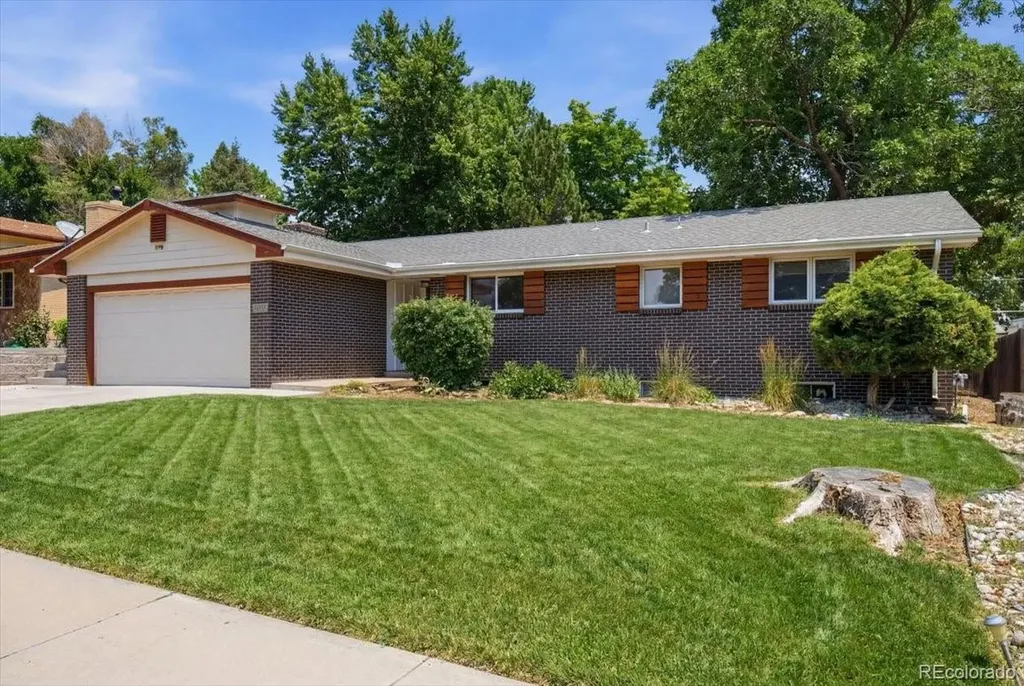 2956 S Fenton Street Denver CO 80227