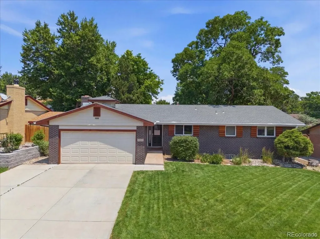 2956 S Fenton Street Denver CO 80227