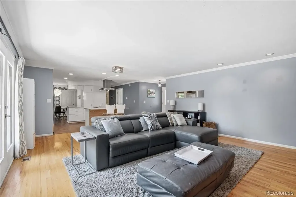 2956 S Fenton Street Denver CO 80227