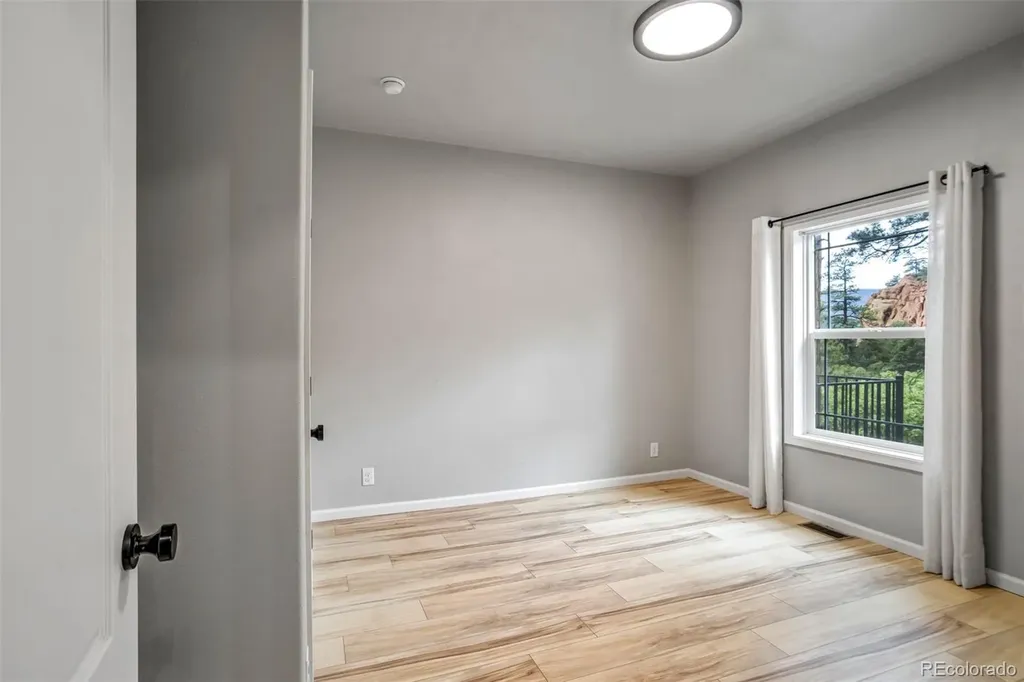4998 Chippewa Drive Larkspur CO 80118