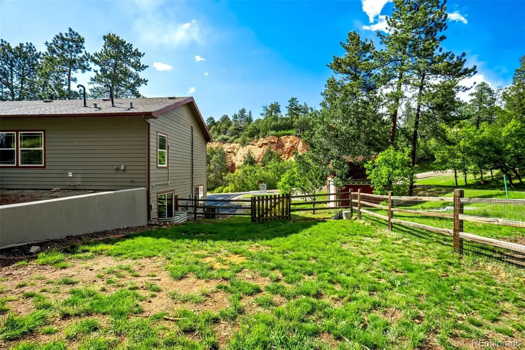 4998 Chippewa Drive Larkspur CO 80118