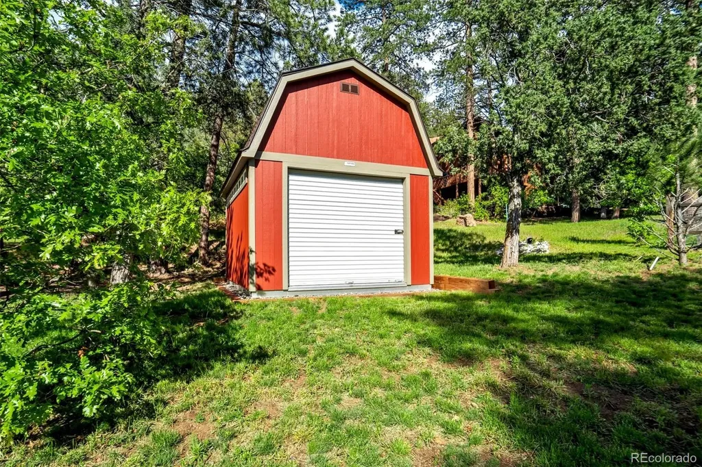 4998 Chippewa Drive Larkspur CO 80118