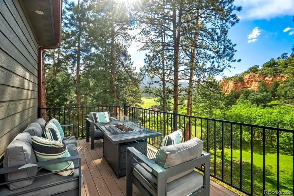 4998 Chippewa Drive Larkspur CO 80118