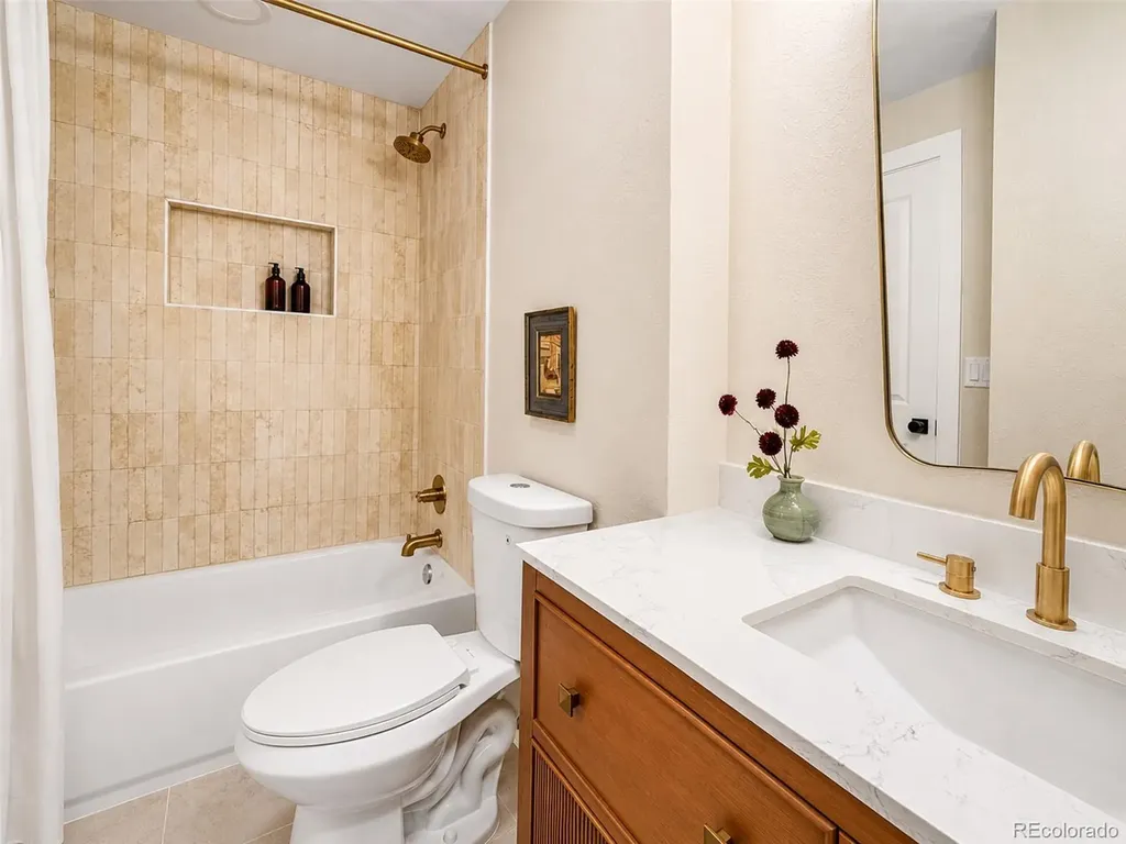 6586 S Cherry Way Centennial CO 80121