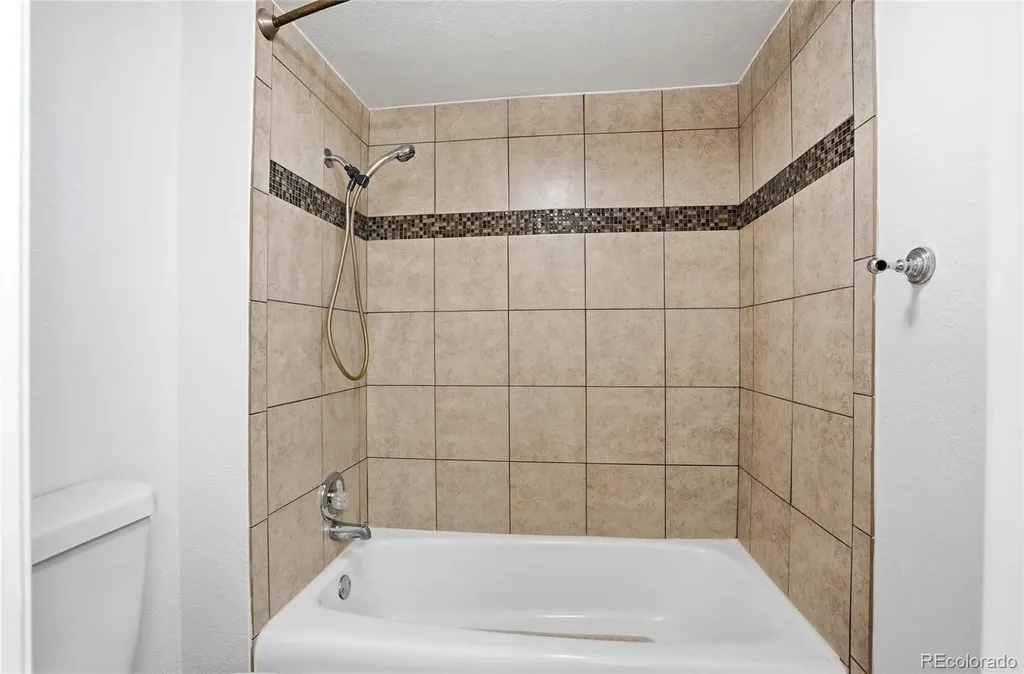 3436 S Locust Street Denver CO 80222