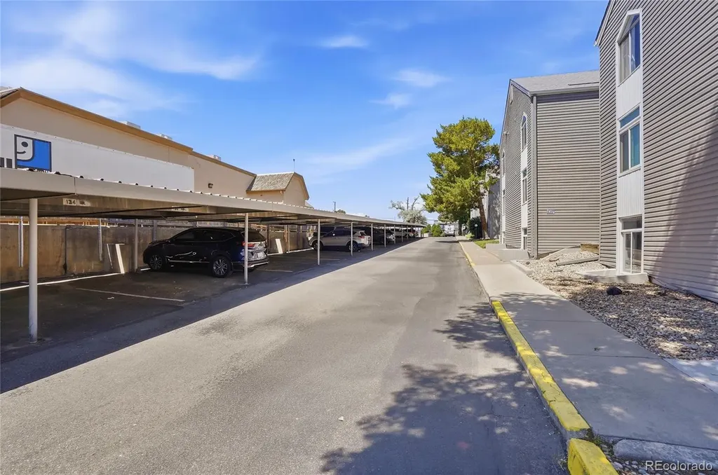3436 S Locust Street Denver CO 80222