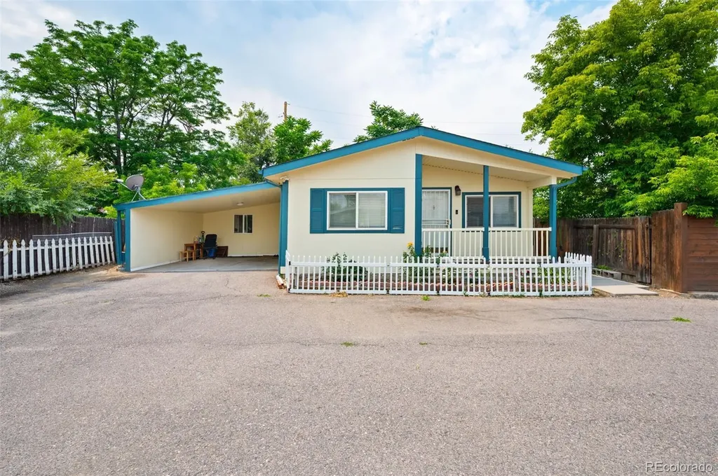 2884 W Iliff Avenue Denver CO 80219