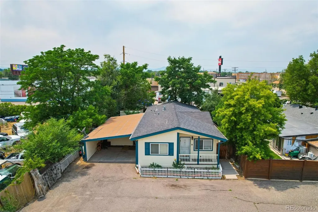 2884 W Iliff Avenue Denver CO 80219