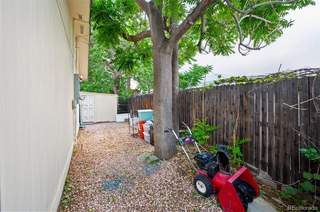 2884 W Iliff Avenue Denver CO 80219