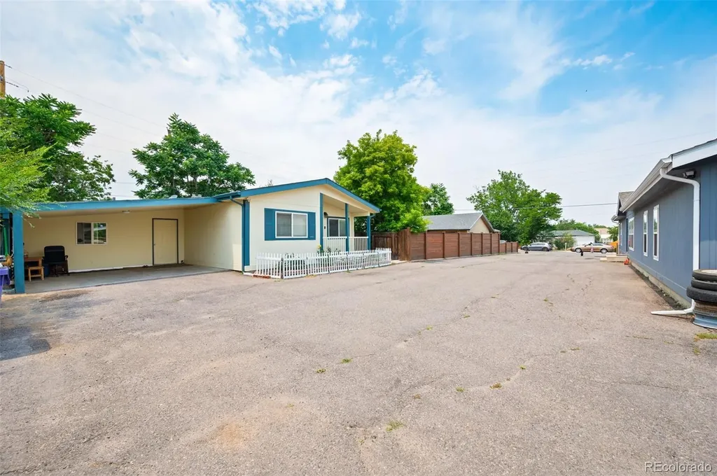 2884 W Iliff Avenue Denver CO 80219