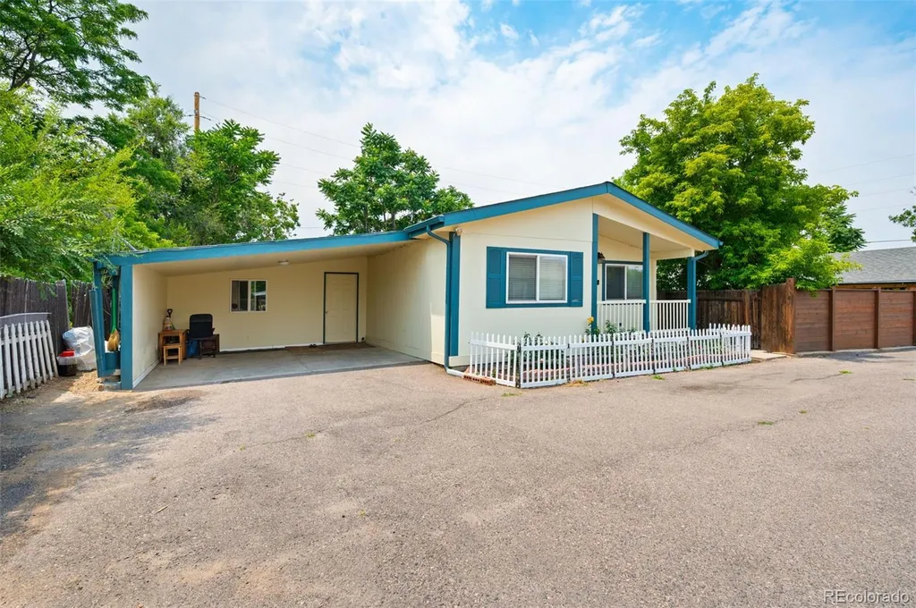 2884 W Iliff Avenue Denver CO 80219