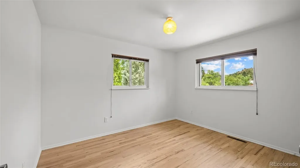 2406 N Circle Drive Colorado Springs CO 80909