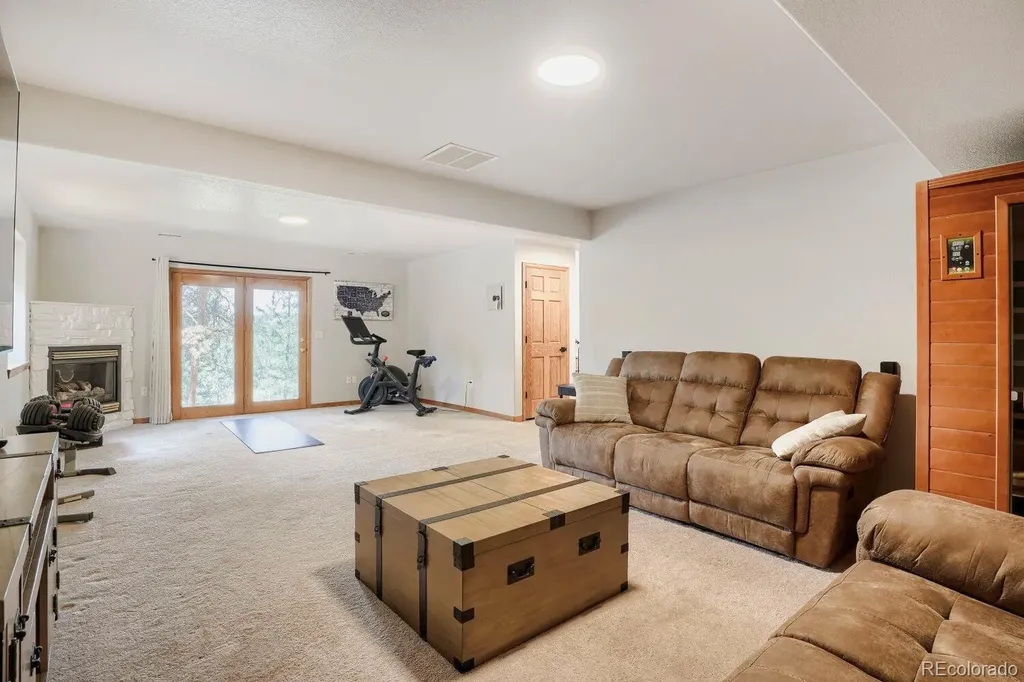 715 Mockingbird Trail Bailey CO 80421