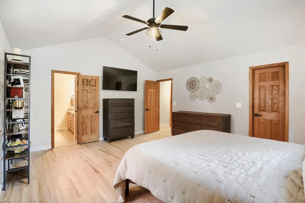 715 Mockingbird Trail Bailey CO 80421