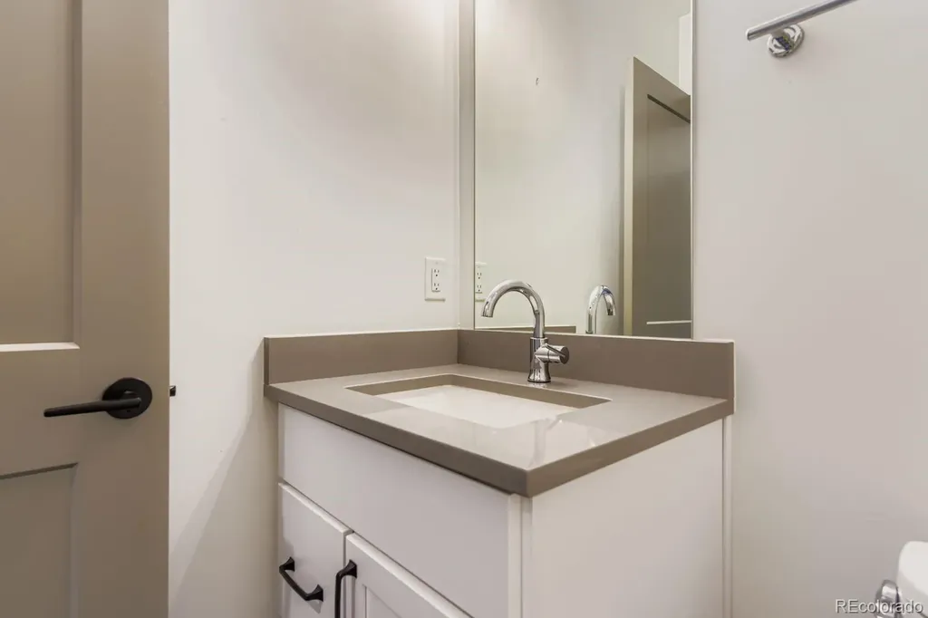 1280 E Hampden Avenue Englewood CO 80113