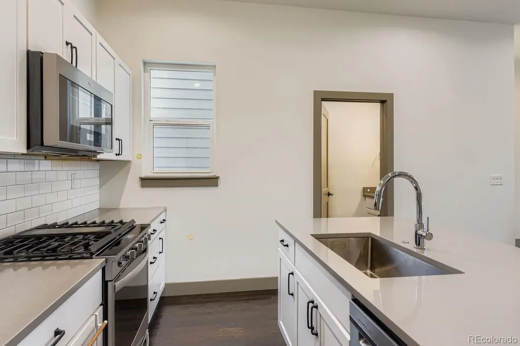 1280 E Hampden Avenue Englewood CO 80113