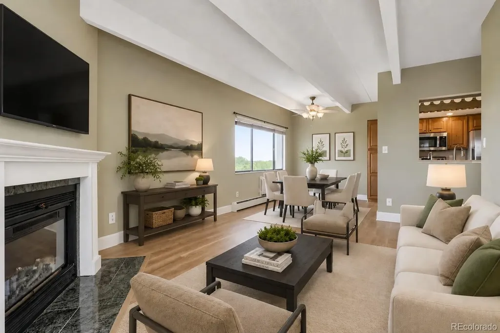 1011 S Ironton Street Aurora CO 80012