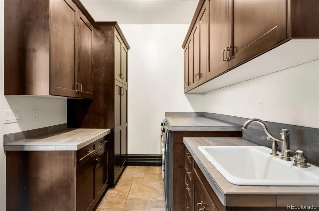 3306 Quivas Street Denver CO 80211
