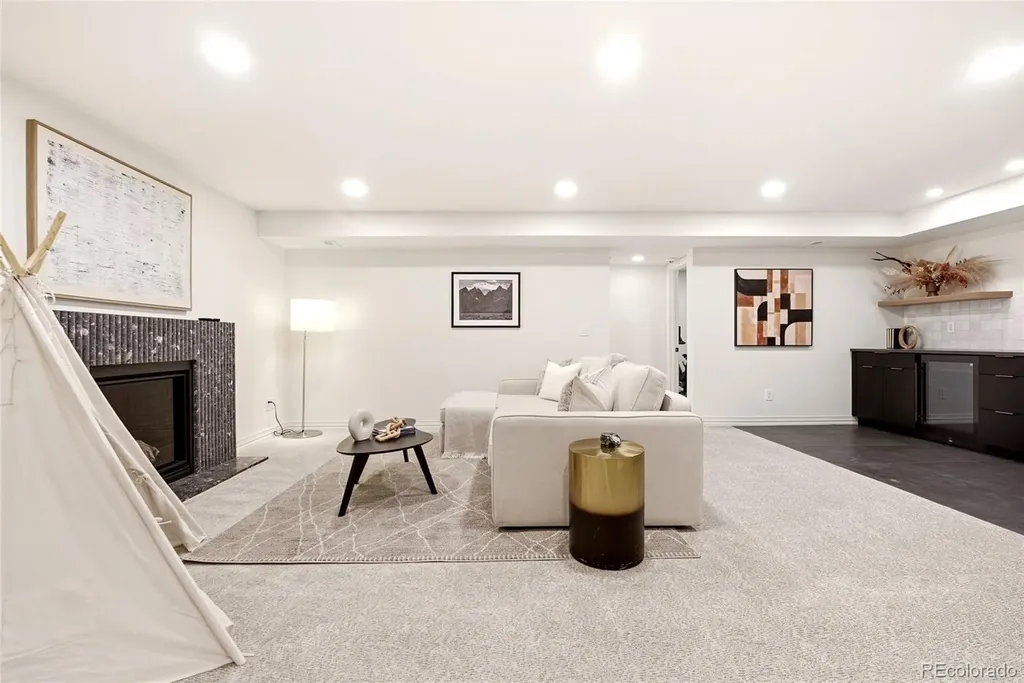 274 Vine Street Denver CO 80206