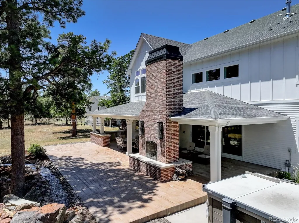 19404 Hilltop Pines Path Monument CO 80132