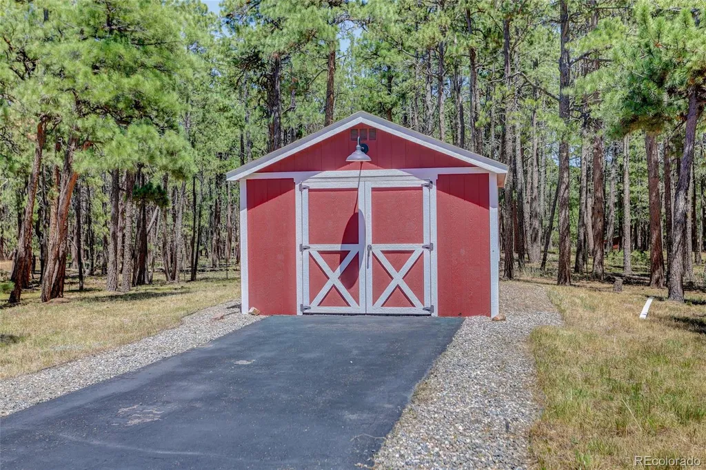 19404 Hilltop Pines Path Monument CO 80132