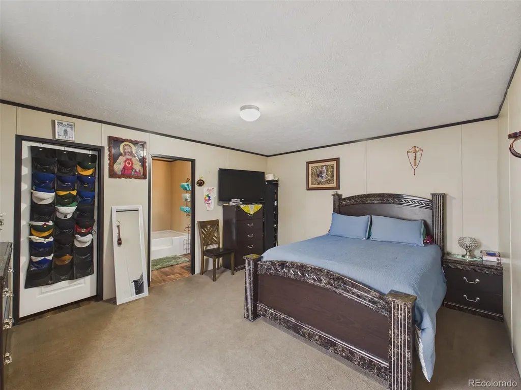 4211 E 100th Avenue Thornton CO 80229