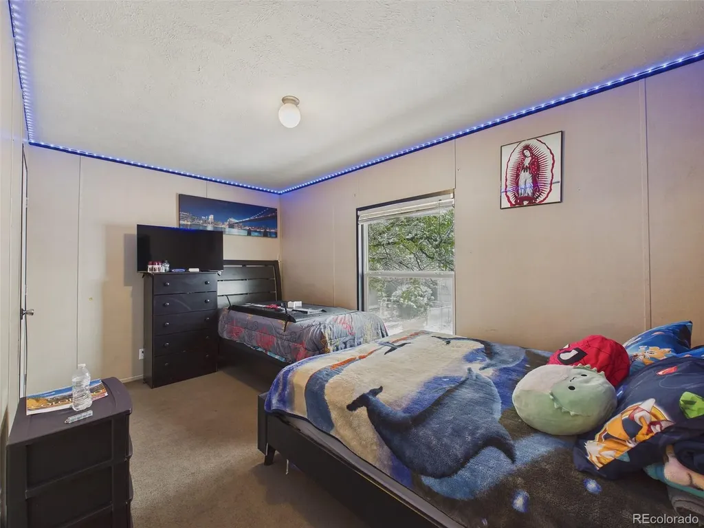 4211 E 100th Avenue Thornton CO 80229