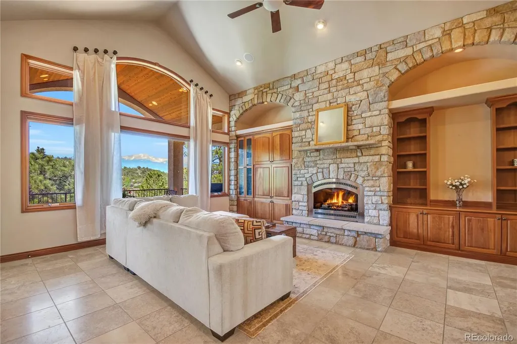 4968 Stonehill Road Colorado Springs CO 80918