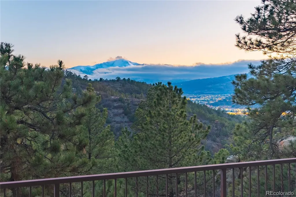 4968 Stonehill Road Colorado Springs CO 80918
