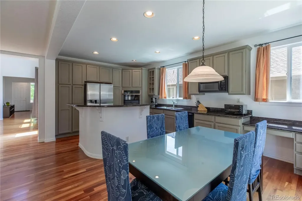 10832 Trotwood Way Littleton CO 80126