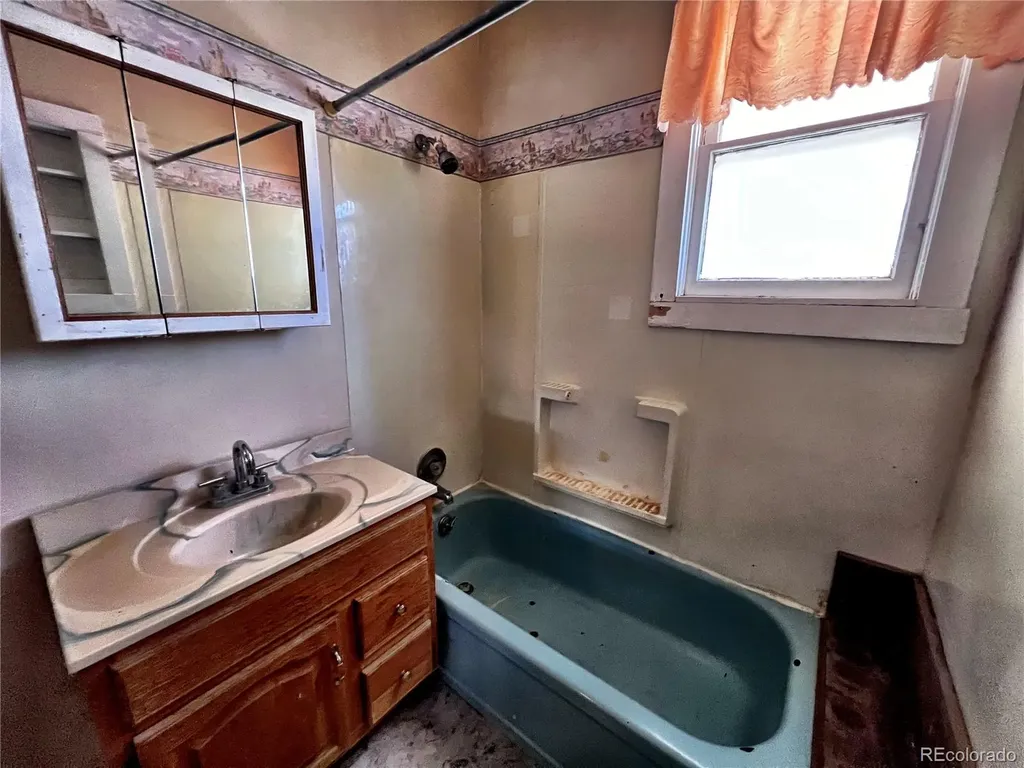 125 7th Street Hugo CO 80821