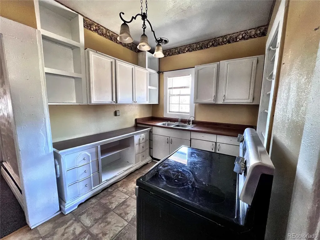 125 7th Street Hugo CO 80821