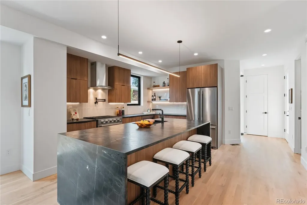 2364 S Cherokee Street Denver CO 80223