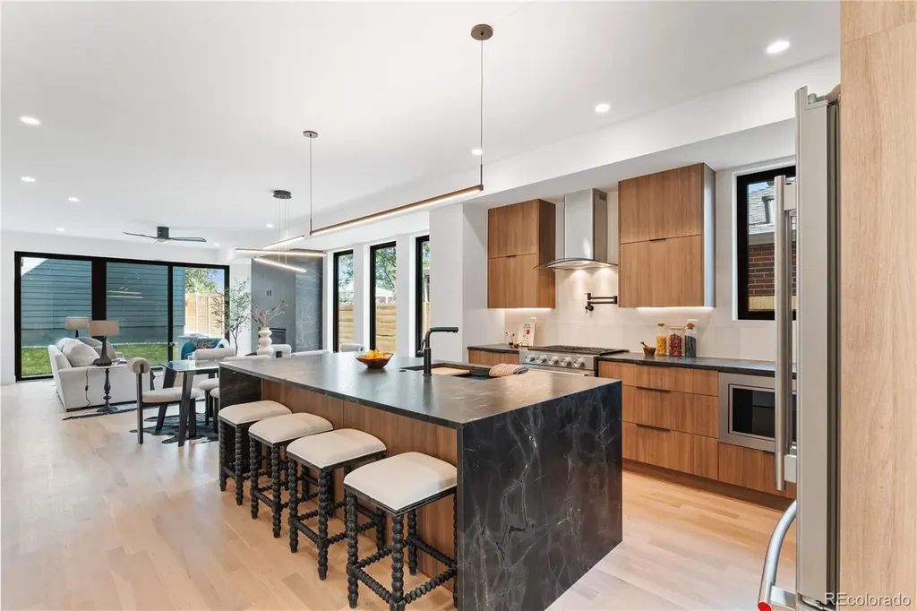 2364 S Cherokee Street Denver CO 80223