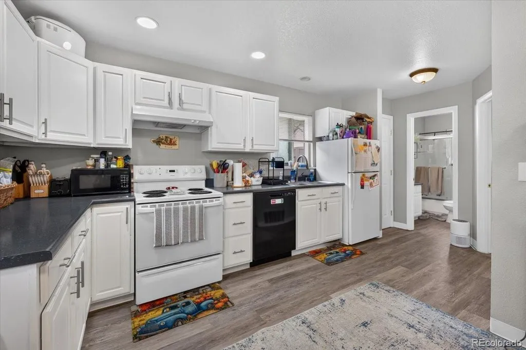 9030 Elm Court Denver CO 80260