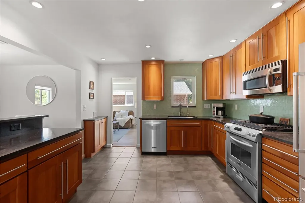 6100 S Ivy Street Centennial CO 80111