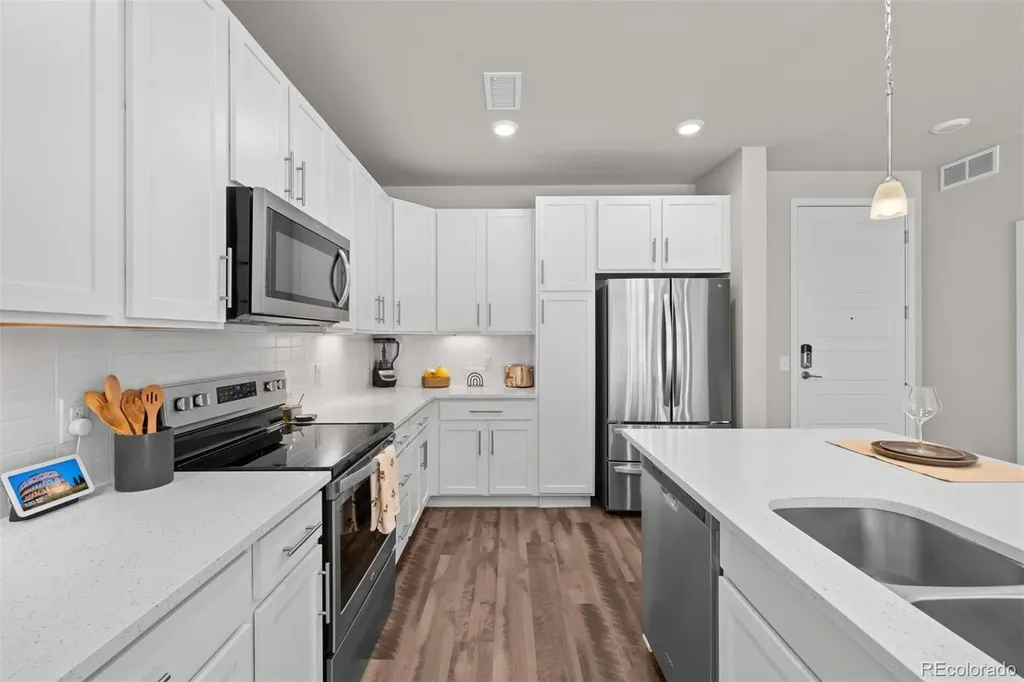 400 E Fremont Place Centennial CO 80122