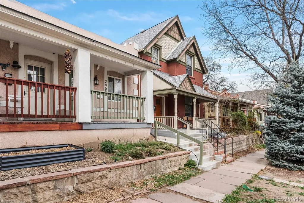 2465 W Caithness Place Denver CO 80211