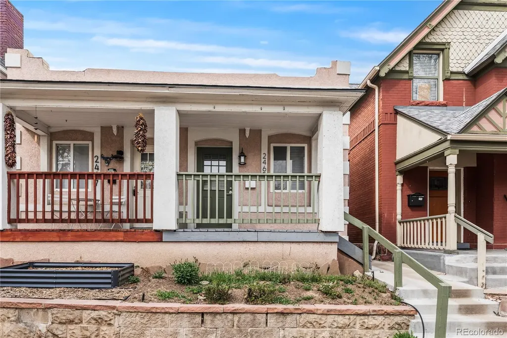 2465 W Caithness Place Denver CO 80211