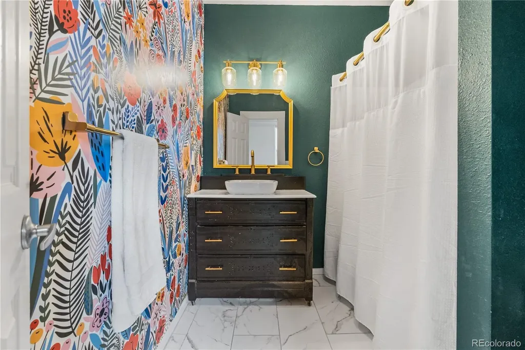 2465 W Caithness Place Denver CO 80211