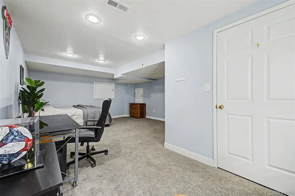 10015 Silver Maple Road Highlands Ranch CO 80129