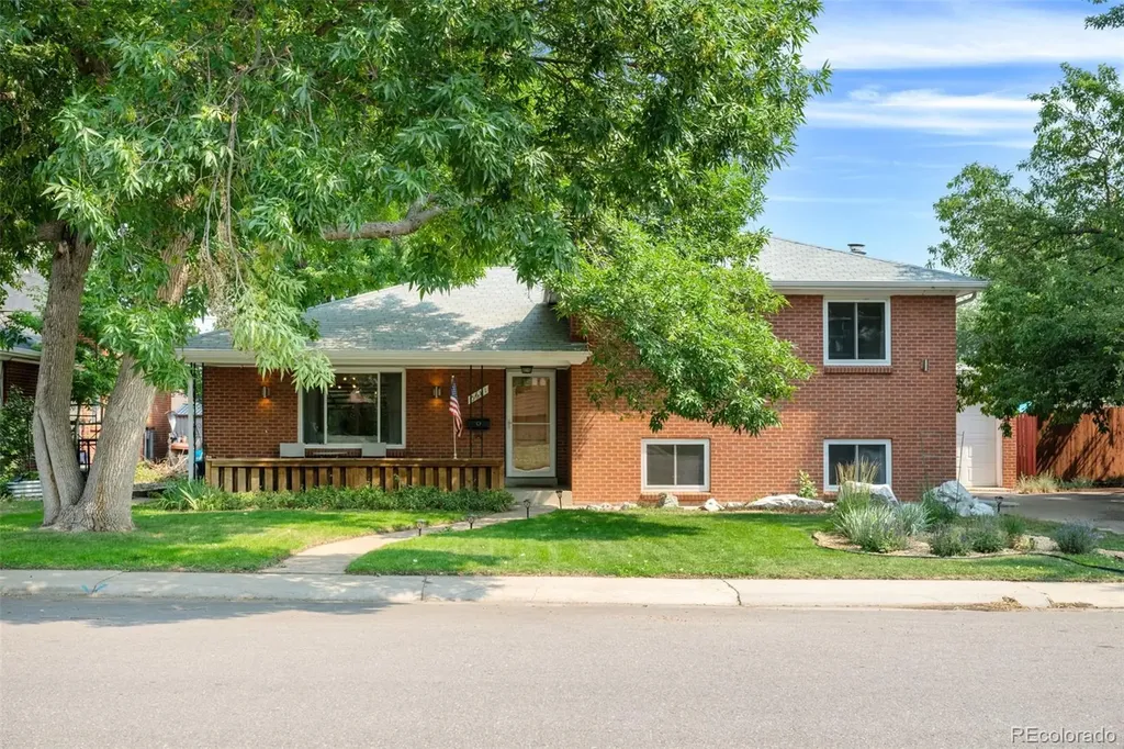 5681 E Gunnison Place Denver CO 80224