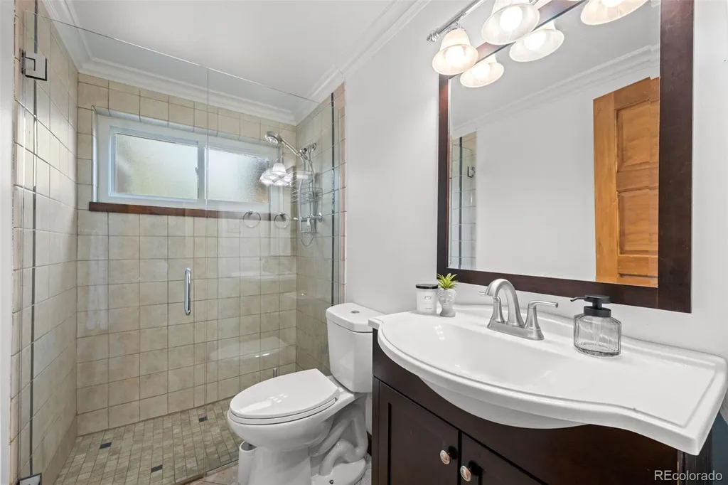 5681 E Gunnison Place Denver CO 80224